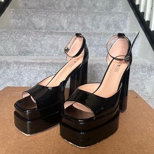 WETKISS Platform Chunky Heel